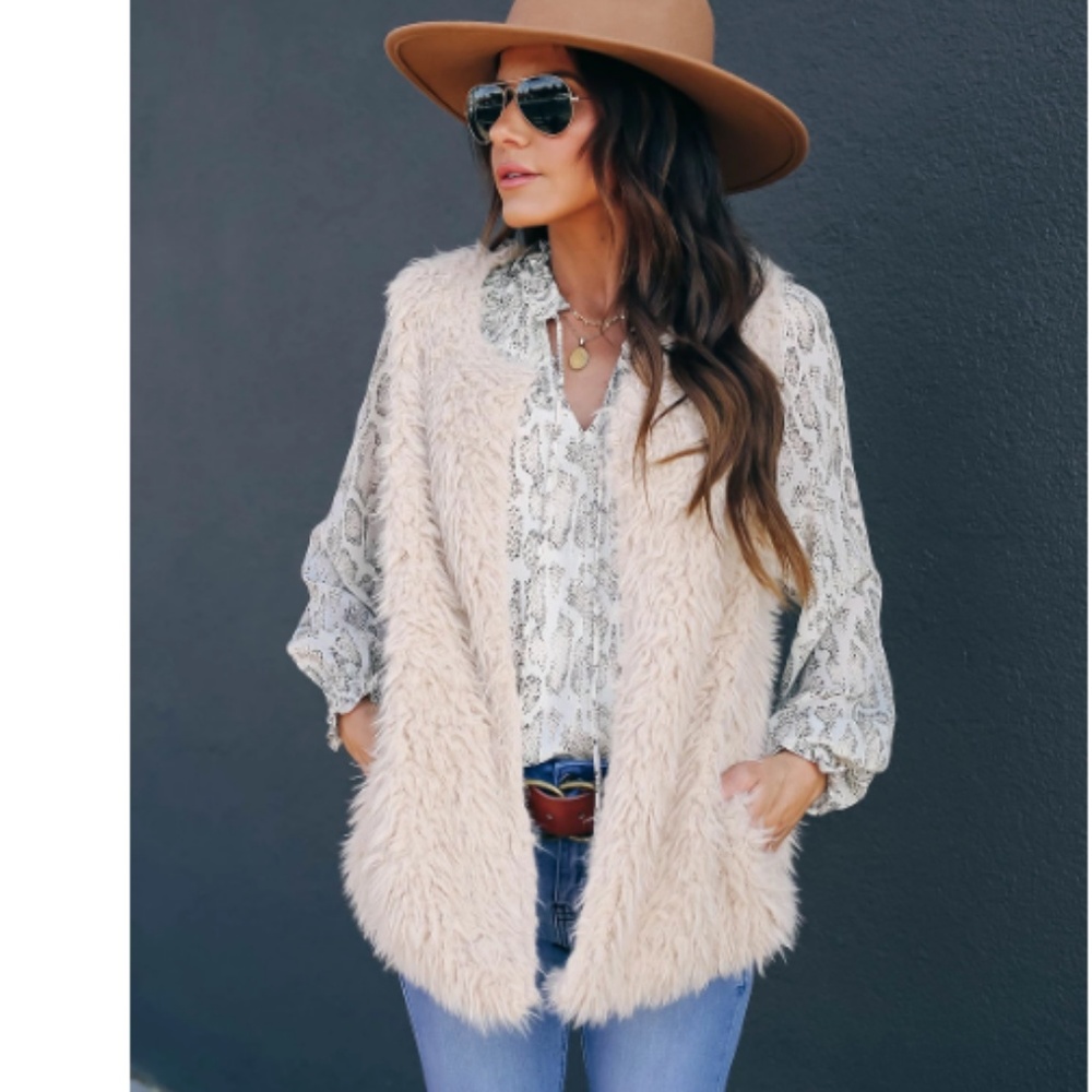 INGIT Faux Fur Vest